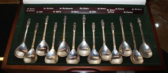 Cased collection of apostle spoons